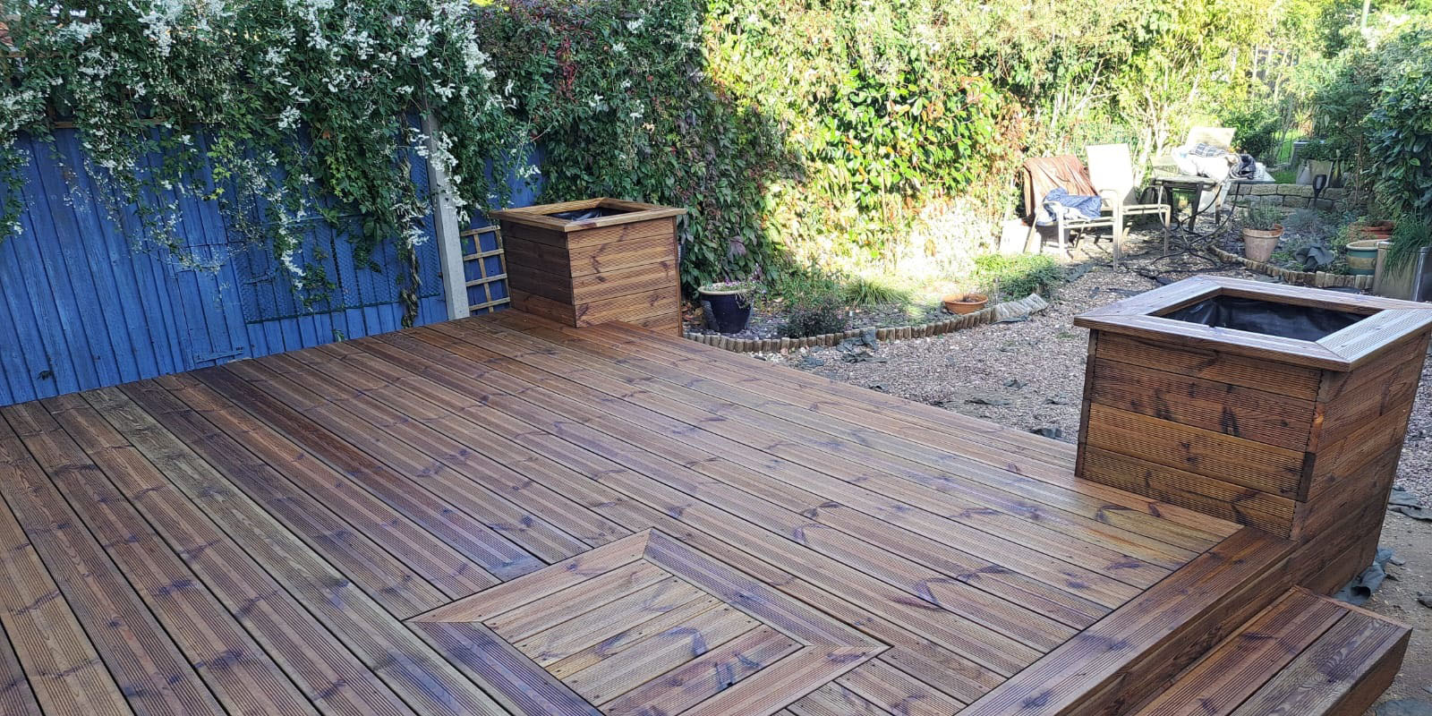 decking installation Reading